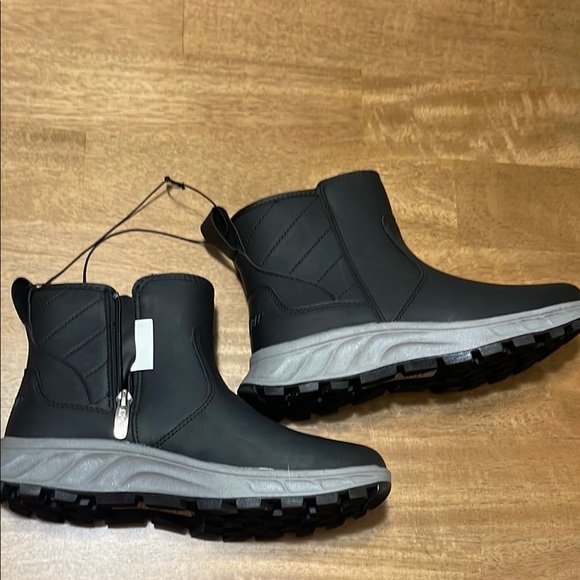 Khombu  Black Ankle Boots - Picture 1 of 7